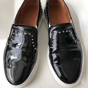 Patent leather Givenchy slip one